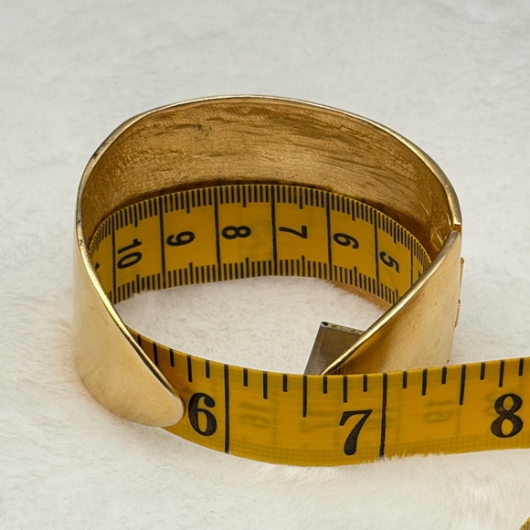 Vintage Signed Kenneth Lane Matte Gold Wide Hinged Cuff Bracelet KJL 1.5”x 6.5” - Picture 12 of 16